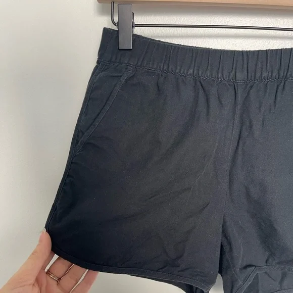 Madewell Pull On Shorts In Almost Black - Picture 6 of 10